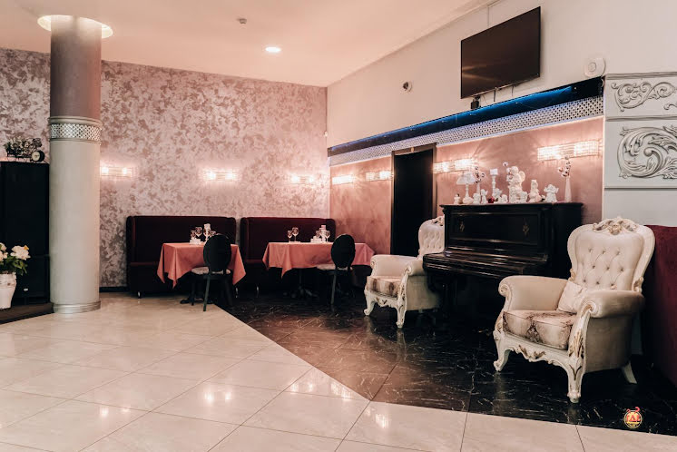 Основной зал в «Шарден» фотография №10