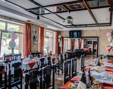  ресторан Вкусный обедъ