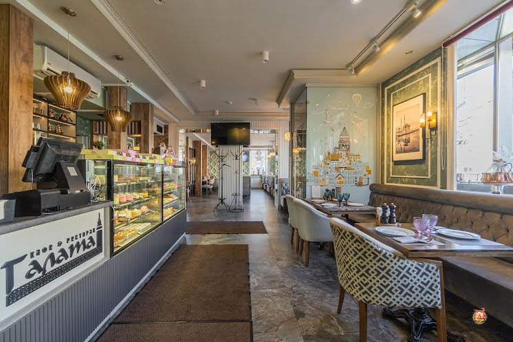 Основной зал в «Галата на Лиговском» фотография №11