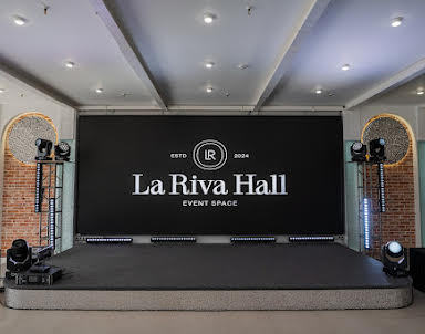  ресторан La Riva Hall