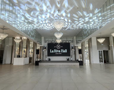  ресторан La Riva Hall