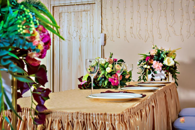 Малый банкетный зал в «BISCAFE» фотография №9