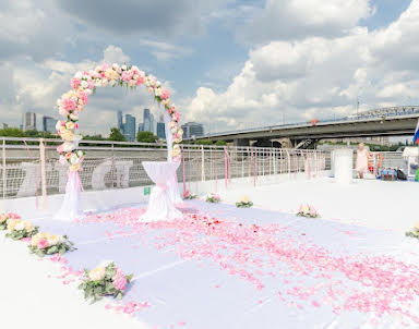  ресторан Ривер Лаундж-2