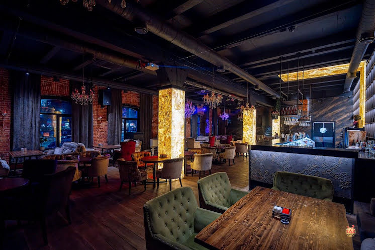 Основной зал  в «LIQUOR» фотография №13