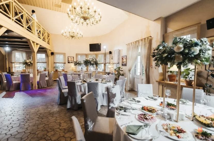 Зал «Бистро» в «Шале Березка Новогорск» фотография №4