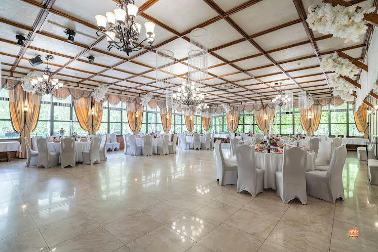 Банкетный зал в «Южный дворик» фотография №19