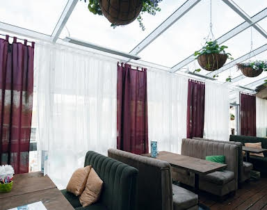  ресторан DOLPHIN PLANET