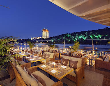  ресторан Yacht Event