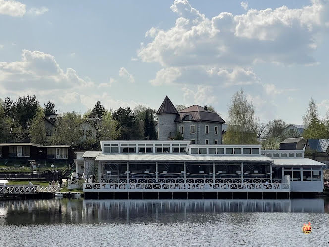 Основной зал в «Клевый» фотография №8