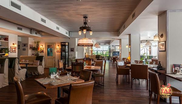 Зал "Большой" в «Stroganoff Bar & Grill» фотография №15