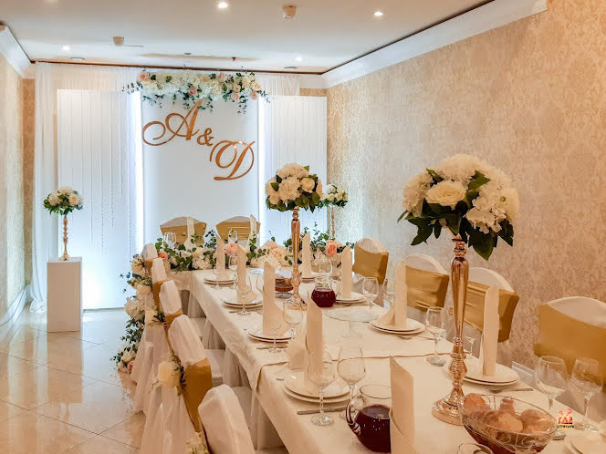 Малый зал в «Люкс» фотография №1