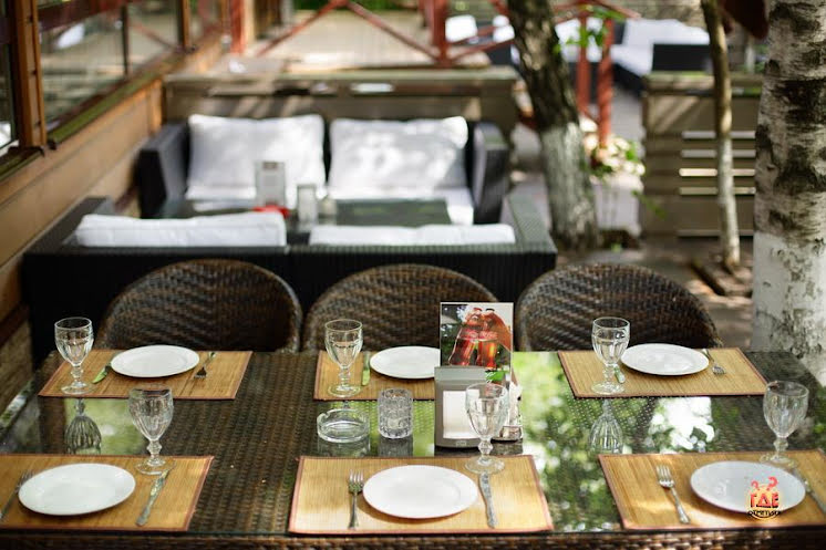 Летняя веранда в «Ипполит Матвеевич» фотография №8