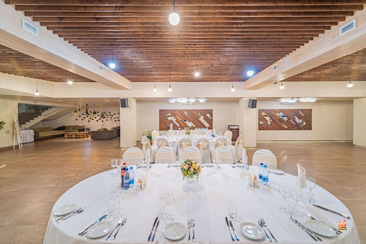 Ореховый зал в «Attimo» фотография №11