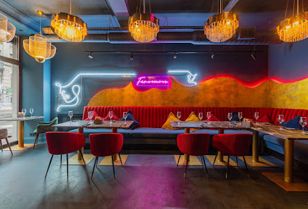 Зал "Первый" в Зал "VIP-1"