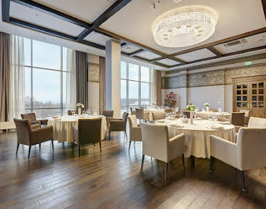  ресторан Astro Plaza