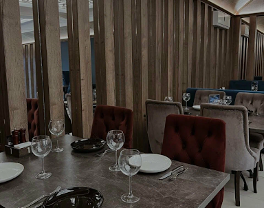  ресторан Dvin Hall