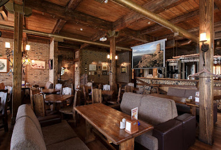 Основной зал в Танцевальный зал