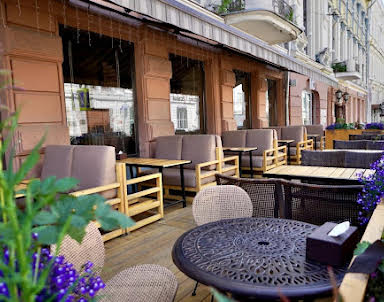  ресторан БеZухов