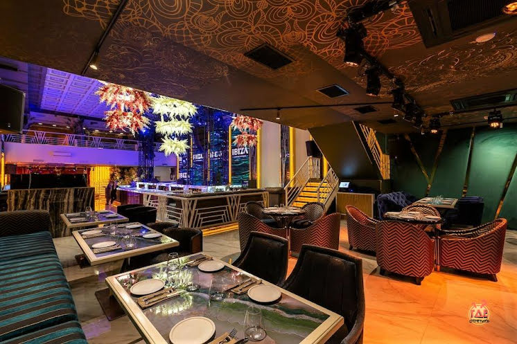 Основной зал  в «IBIZA» фотография №9