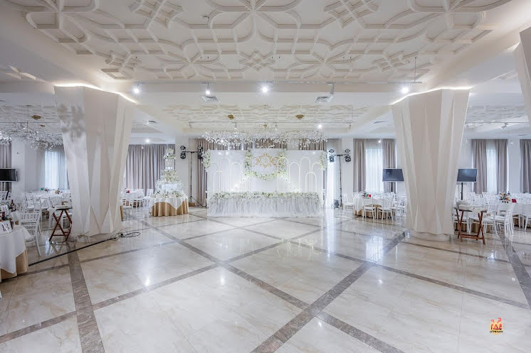 Большой банкетный зал в «Мечты» фотография №1