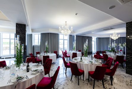 Зал «Айрон» в Балкон для выездной регистрации 