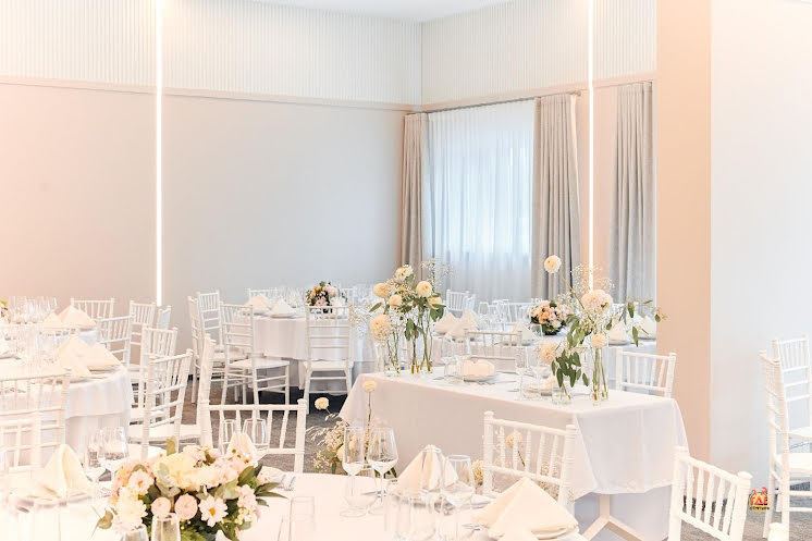 Банкетный зал в «AZIMUT Сити Отель Тюмень» фотография №2