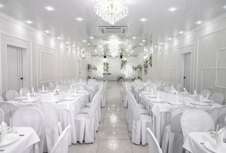 Большой зал в Малый зал