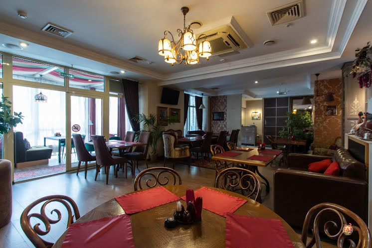 Основной зал в «Аджика» фотография №7