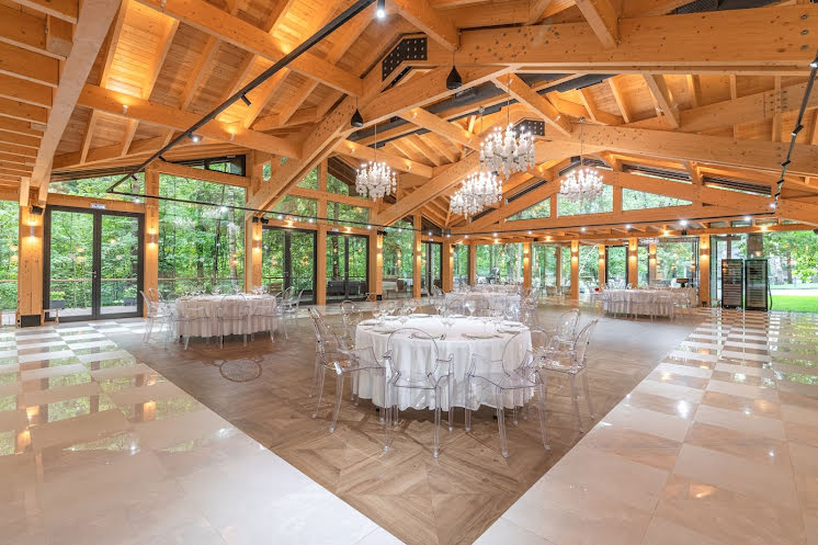 Большой банкетный зал в «Зеленое озеро» фотография №3