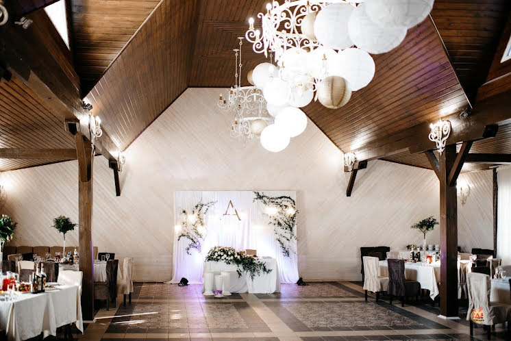 Большой зал  в «Усадьба Каркино» фотография №5