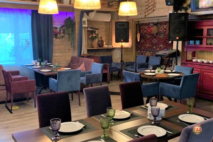 Основной зал в «Тбилисоба» фотография №4