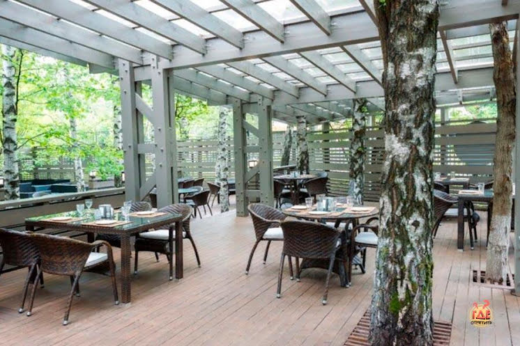 Летняя веранда в «Ипполит Матвеевич» фотография №1