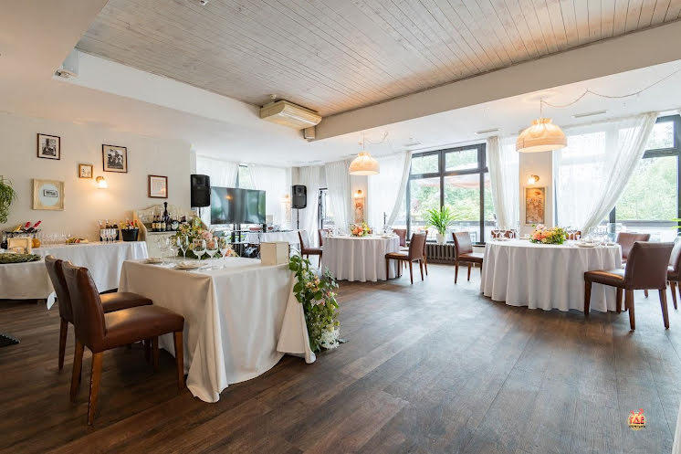 Зал "Белый" в «Stroganoff Bar & Grill» фотография №11