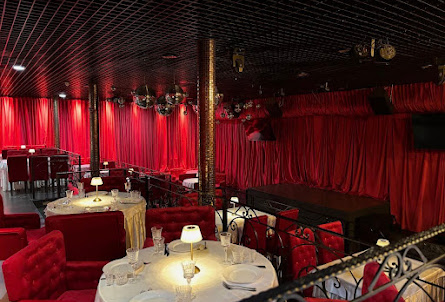 Главный зал в Камерный зал