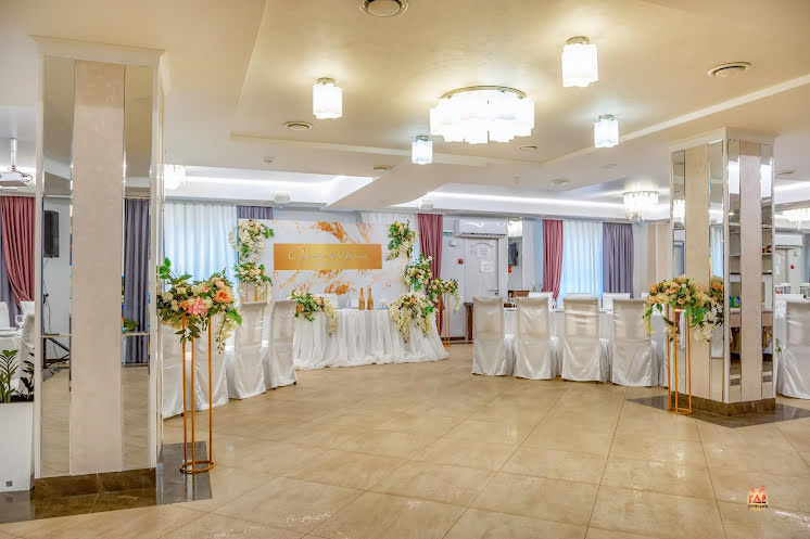 Зал на 100 человек в «Континент-Хауз» фотография №4