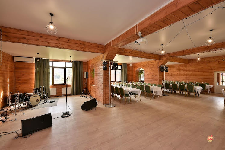 Основной зал  в «Goldy Land» фотография №7