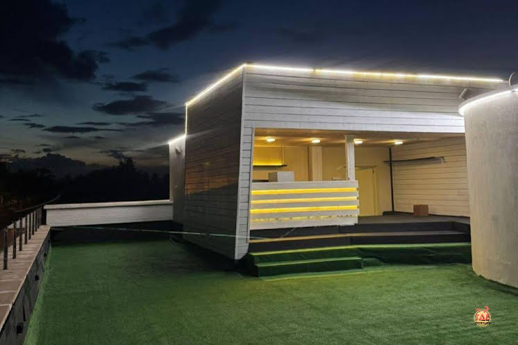 Крыша ресторана под открытым небом  в «Avgust 13 vostok» фотография №2