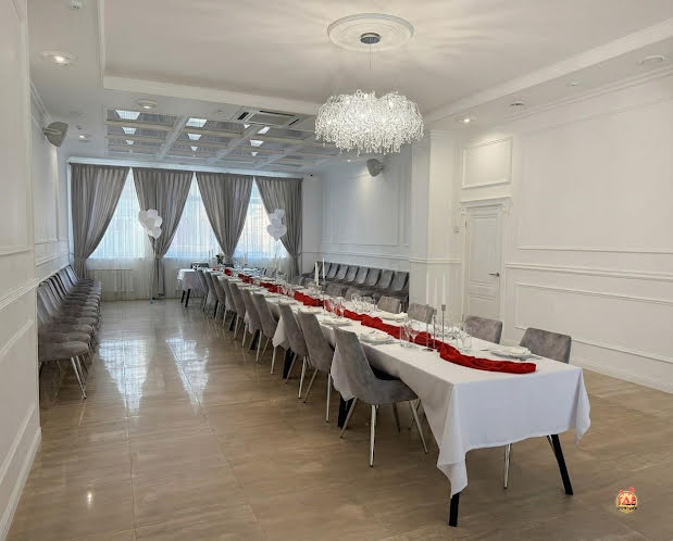 Основной зал в «Поляна» фотография №2