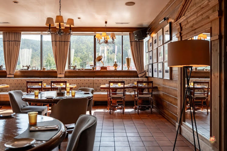 Обеденный зал в «Хозяин тайги» фотография №8