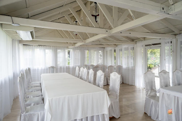 Закрытая беседка в «Голубое Озеро» фотография №2