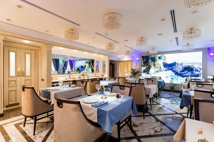 Основной зал в «Magic Harp» фотография №8