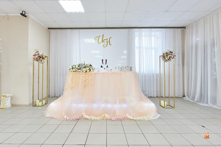 Основной зал в «Уютный» фотография №11