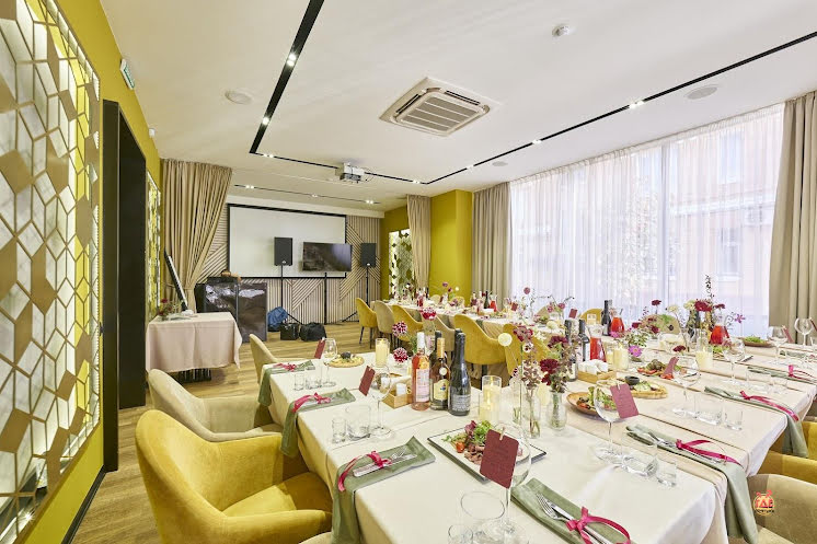 Большой зал в «Lemongrass» фотография №3