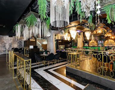  ресторан The Jungle Restaurant Theatre