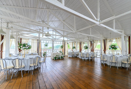 Зал на воде в Летняя веранда