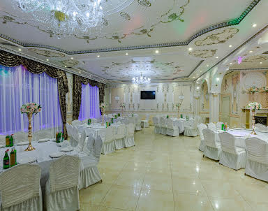 Выпускной в Империя