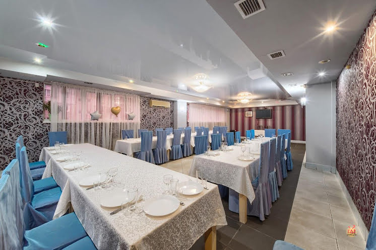 Зал на 70 человек в «Венский Дворик» фотография №7