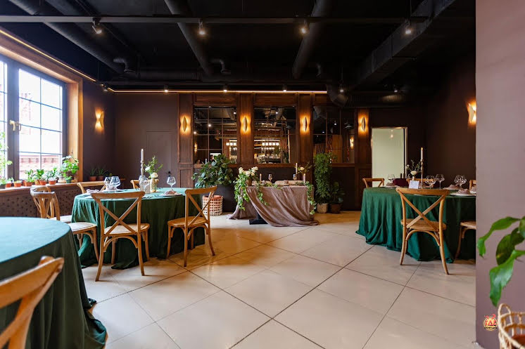 Зал ресторана  в «Perfect Pitch» фотография №1