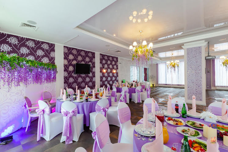 Банкетный зал  в «МаммаМилла» фотография №17