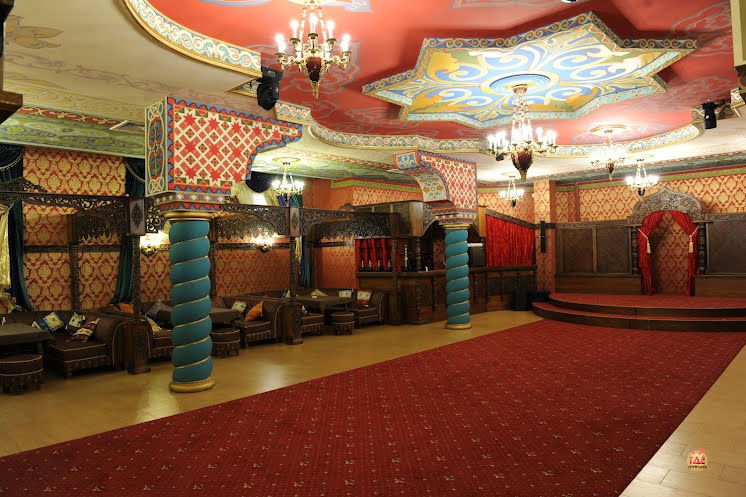 Восточный зал  в «Весенний дворец» фотография №1